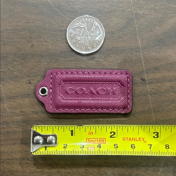 Coach hangtag - Picture 3 of 3